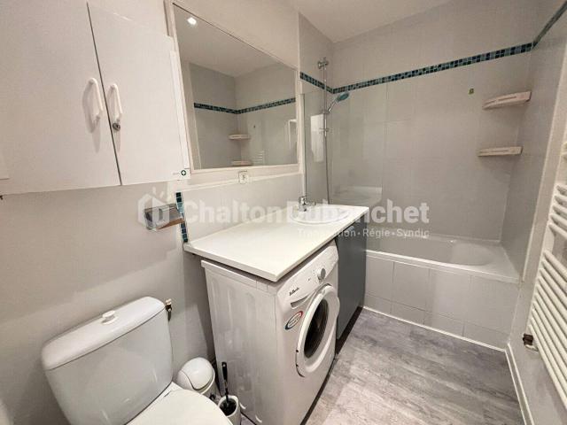 FEURS Appartement MEUBLE T3 de 53m²