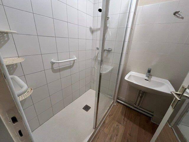 FEURS Studio 27 m² avec balcon