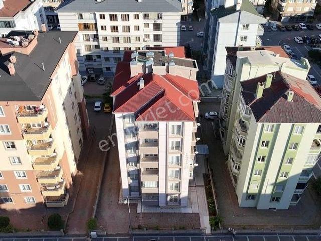 Fevzıçakmak Mah. 3+1 Kombili Masrafsız Daire