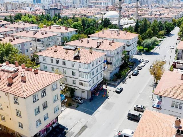 Fevziçakmak Mah. 2+1 Yapılı Ara Kat Daire
