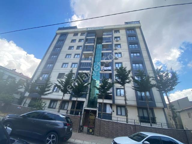 Fevzi Çakmak Mahallesi'nde Metroya Yürüme Mesafesinde Ferah 2+1