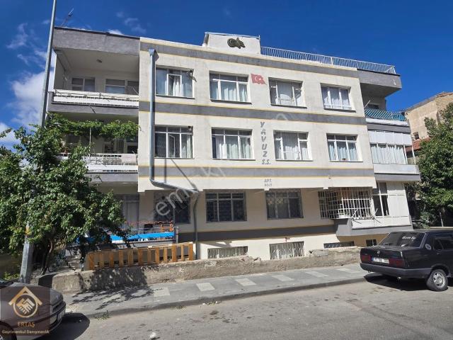 Fevziçakmak Mahallesinde Full Yapılı Yarı Bodrum Satılık Daire