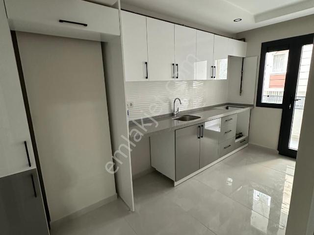 Fevziçakmak Mh 2+1 Krediyeuygun E5 Metro Yakını Daire