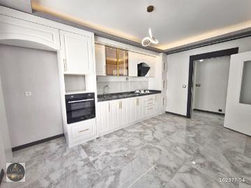 FEVZİ ÇAKMAK'DA BULVAR YAKINI 1. KAT KONUMUNDA MEGA LÜX İSKANLI 140M2 KATLA AYNI BÜYÜKLÜKTE 3+1