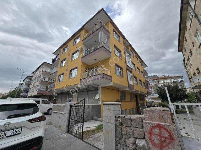 Fevzi Çakmak'da Kiralık 3+1 Daire