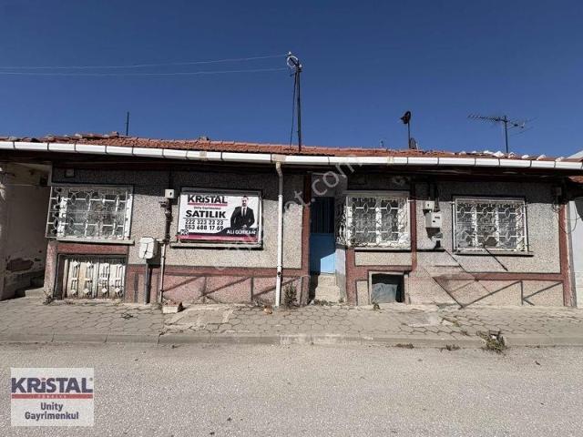 Fevzi Çakmakta Satılık 167 M2 Arsa Üzerine Kurulu Müstakil Ev