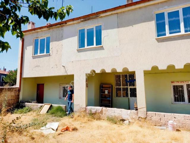 Fevzioğlu Mahallesinde Satılık Bakımlı Müstakil Ev