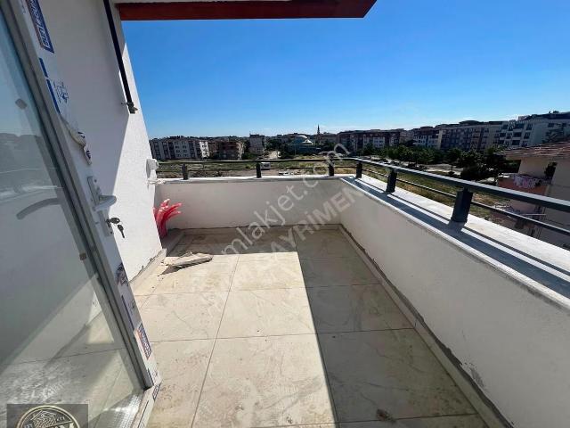 Fevzipaşa Mah.ebeveyn Banyol 3+1 Sıfır Arakat 136m²satılık Daire