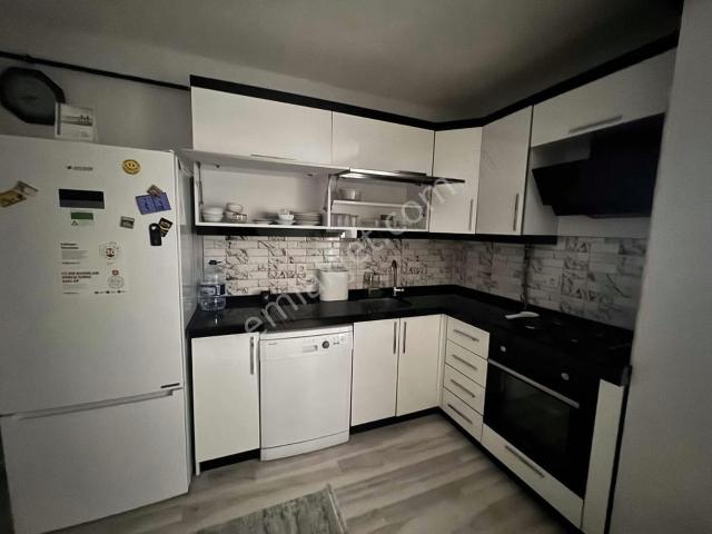 Fevzipaşa Mahallesin De Ful Eşyalı 1+1 Kiralık Daire