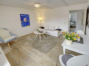 fewo1846 Im Sonnenhof / Modern, centrally located 2 room apartment, Flensburg Amsterdam Apartments for Rent