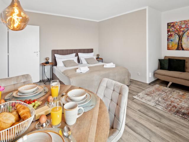 Fewo 7Home Apartment near city center NEW, Oldenburg Amsterdam Apartments for Rent
