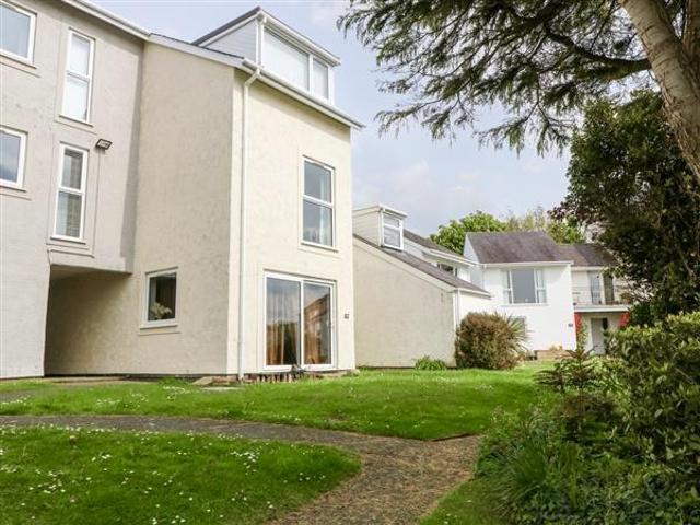 Ffordd Glyder, Y Felinheli LL56 2 bed apartment to rent £875 pcm £202 pw