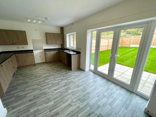 Ffordd Trellan, Colwyn Bay LL28, 4 bed property to rent, £1,350 pcm | PrimeLocation