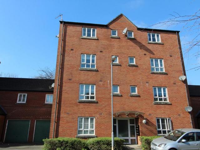 Ffordd Ty Unnos, Cardiff, CF14 2 bed flat to rent £995 pcm £230 pw