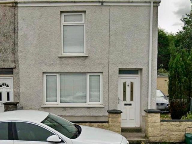 Fforestfach, Swansea SA5 2 bed end of terrace house to rent £850 pcm £196 pw