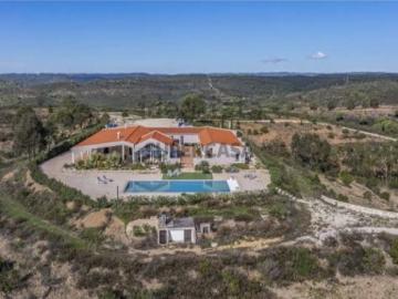 FHCL5005 Villa T5 com Piscina e 18,9 ha em Bensafrim, Lagos