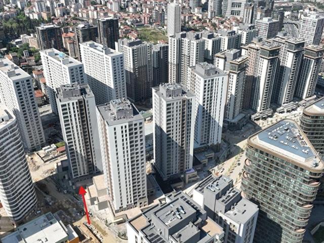 Fikirtepe 9.Etap Prestij Caddesinde Teraslı Satılık 3+1 Daire