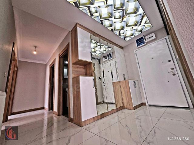 FİNANS'DAN BULVAR ÜSTÜNDE TRENE YAKIN 3+1 ARA KAT DAİRE!