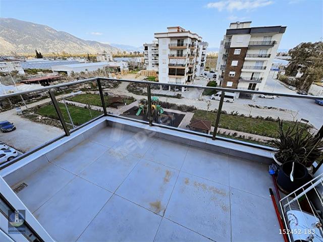 FİNİKE İSKELE MAHALLESİNDE KİRALIK EŞYALI 1+1 DAİRE