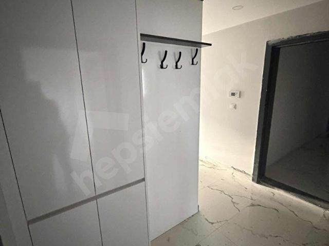 FİNİKE KUM MAHALLESİNDE AYRI MUTFAK SIFIR 2+1 DAİRE