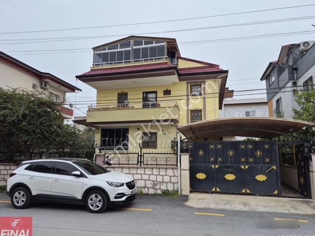 Final Emlaktan Altaylılar Mah.de Bahçeli,garajlı Tripleks Villa