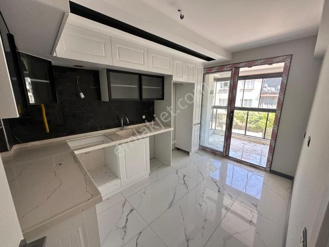 Final'den Ata Mah. Satılık 2+1, 98m²kapalı Mutfaklı Arakat Daire
