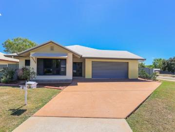 House for sale in Lyons, Darwin - Equipped kitchen