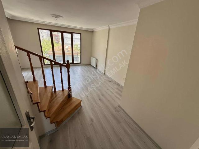 Finans Merkezi Ve Metronun Yanında 4+1 150m2 Teraslı Dublex