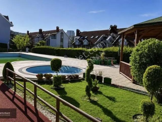 Finansmandan. havuzlu. güvenlikli. ultra Lüks. eşyalı Villa