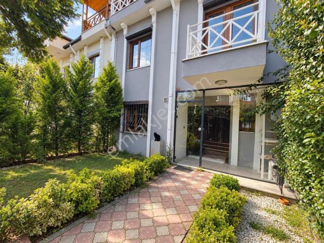 Finansman'dan. hamamlı. saunalı. bahçeli. müstakil Girişli Villa