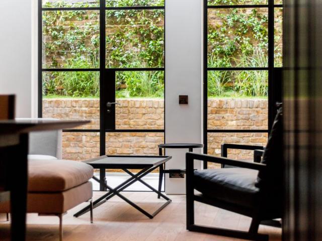 Finborough Road, Chelsea, SW10