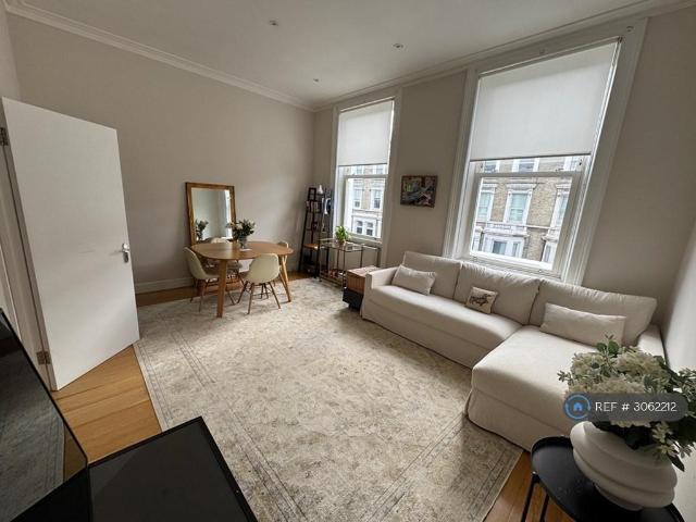 Finborough Road, London, SW10 2 bed flat to rent £2,750 pcm £635 pw
