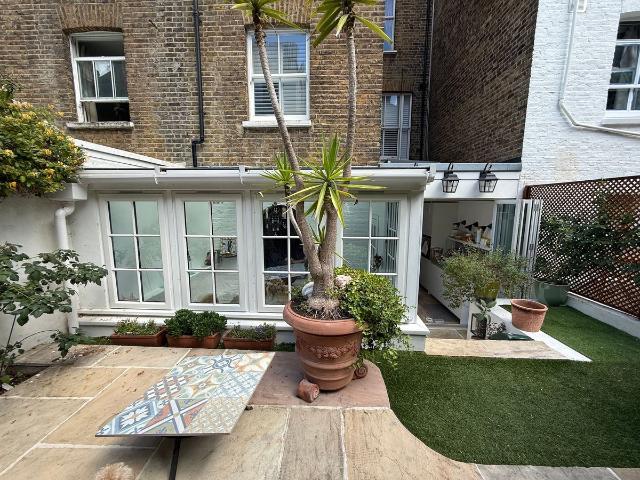 Finborough Road, London SW10, 2 bed flat to rent, £4,000 pcm | PrimeLocation
