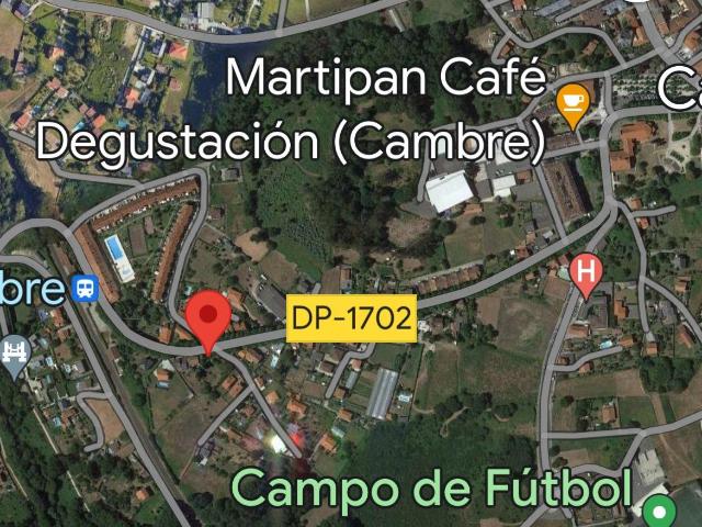 FINCA 740m2 en el centro de Cambre