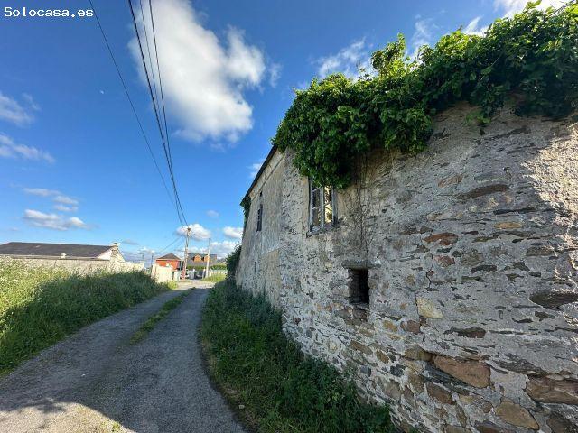 Finca y construcciones Cangas de Foz