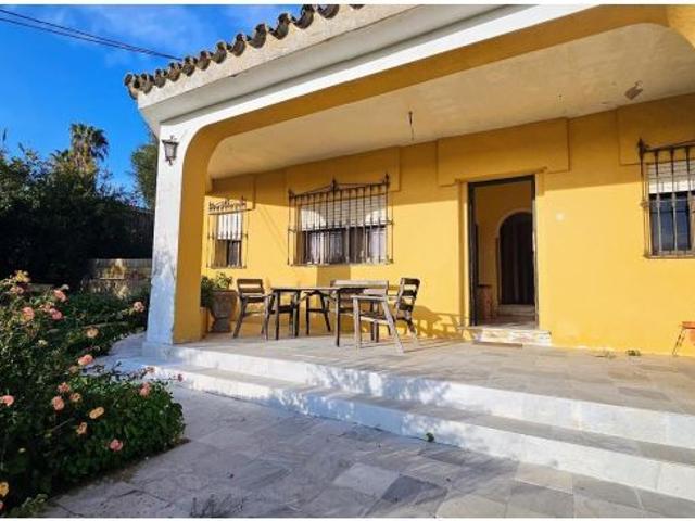 Finca de 27.715 m2 con 700 m2, 5 construcciones, ideal para turismo premium, proyectos ecuestres y v