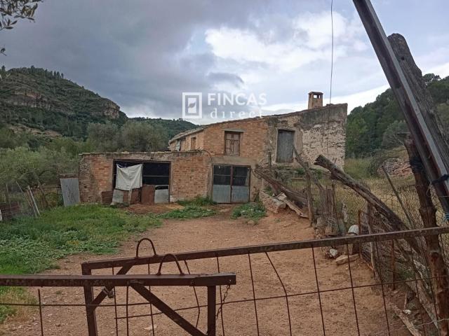 Casa en venta en Alfara de Carles Tarragona