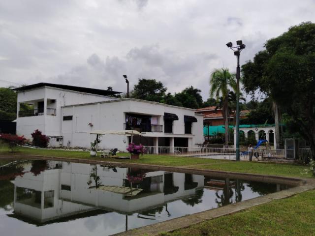 Finca En Venta En Cali En La Buitrera V326881