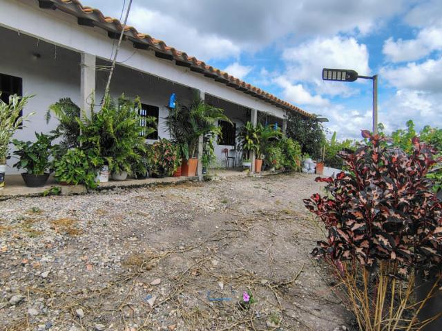 Finca En Venta En Curiti En Parcela La Colina V330145