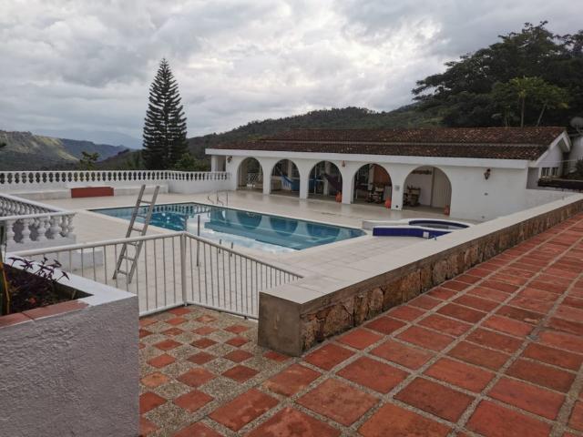 Finca En Venta En Fusagasuga En Condominio Granja Del Bosque 1 Via Tibacuy V359505