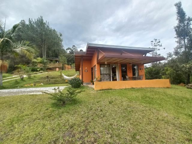 Finca En Venta En Guarne V135032