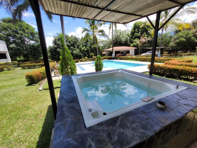 Finca En Venta En Santafe De Antioquia En. V190223