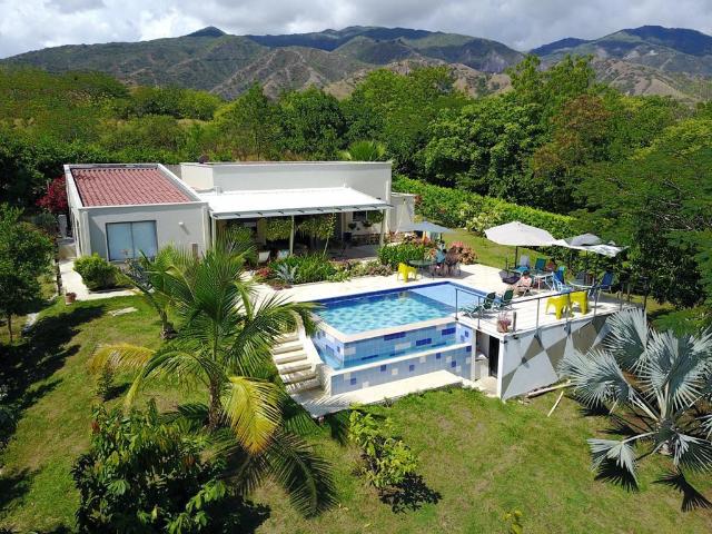 Finca En Venta En Santafe De Antioquia En. V193219