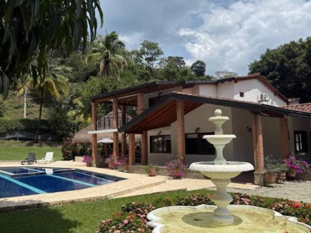 Finca En Venta En Santafe De Antioquia En Santa Fe De Antioquia V366337