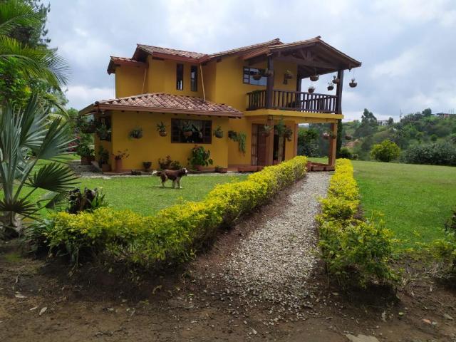 Finca En Venta En San Vicente En Vereda Chaparral V67247