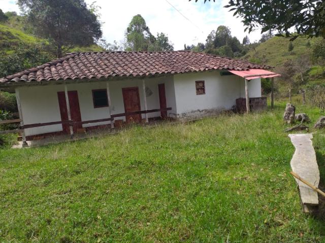 Finca En Venta En San Vicente En Vereda Montegrande V364123
