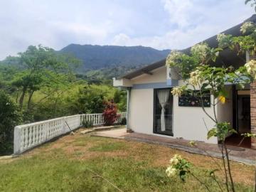 Finca En Arriendo En Villeta En Villeta A171854