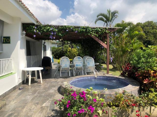 Finca En Arriendo En Cali En Saladito A337585