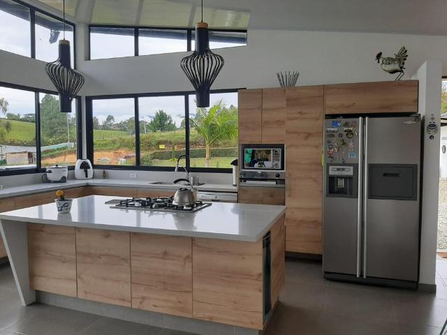 Finca En Arriendo En El Carmen De Viboral En Vereda Cristo Rey A335487