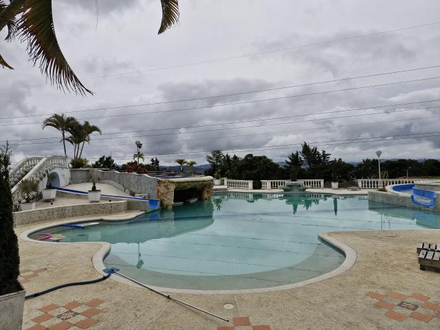 Finca en arriendo, Lago calima
